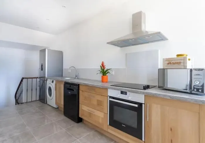 Remarquable T3 Proche Plages 아파트 카르쿠에이란느